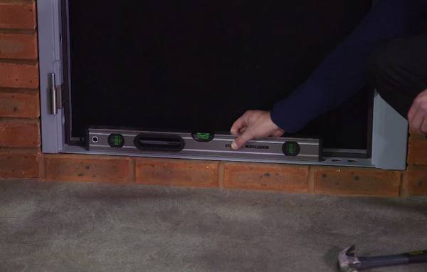 Выровнять по уровню Выровнять по уровню