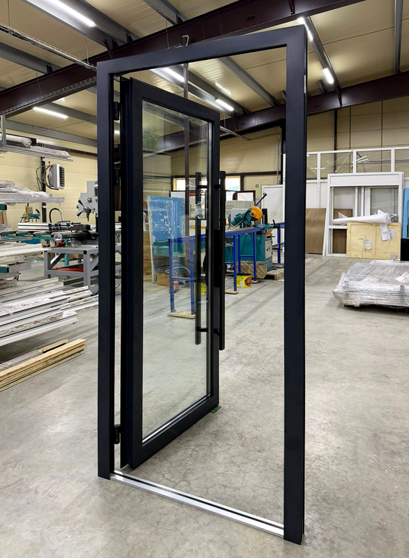 Фото алюминиевых противопожарных дверей