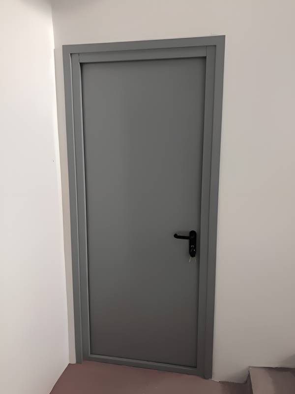 Огнестойкая дверь с открыванием внутрь Огнестойкая дверь с открыванием внутрь