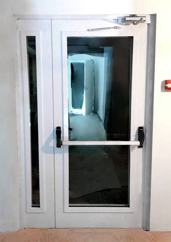 Полуторная дверь EIW 60, обратная сторона (Головинское шоссе, 5) Полуторная дверь EIW 60, обратная сторона (Головинское шоссе, 5)