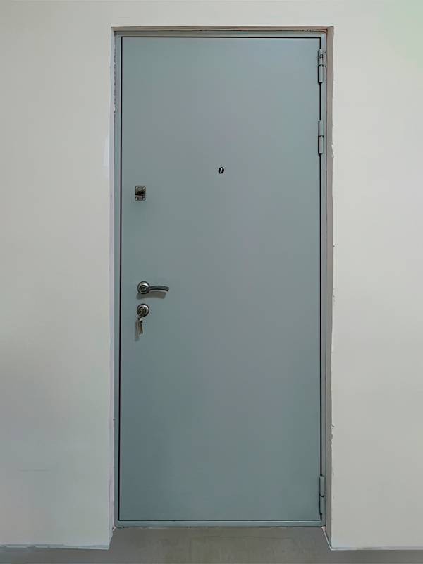 Техническая дверь в магазине «Пятёрочка»